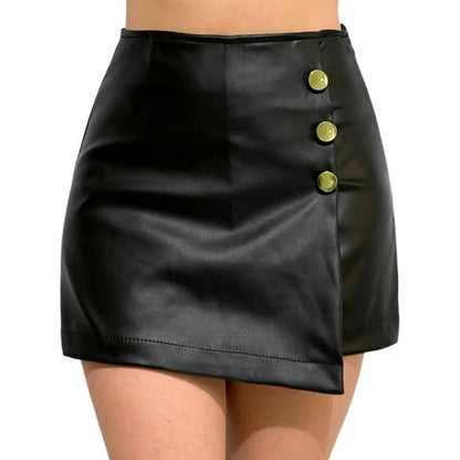Falda Short Vinipiel Triple Botón Al Costado