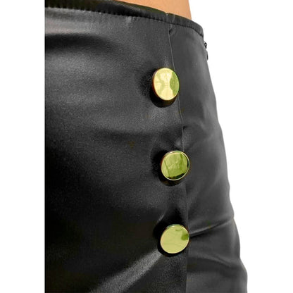Falda Short Vinipiel Triple Botón Al Costado