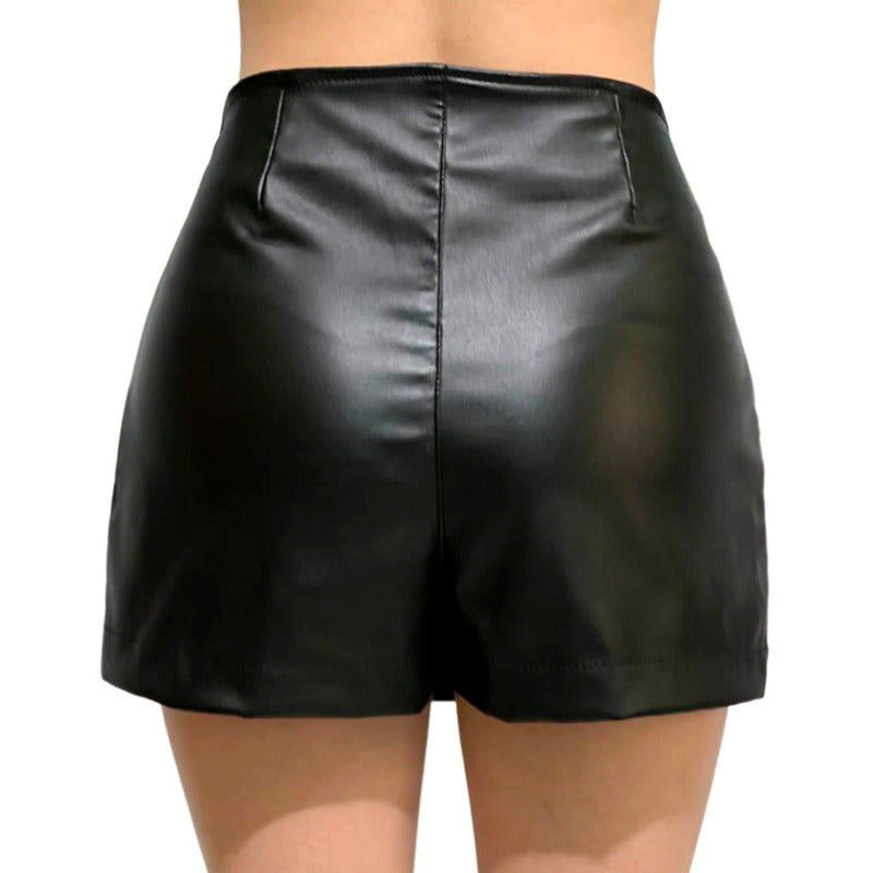 Falda Short Vinipiel Triple Botón Al Costado